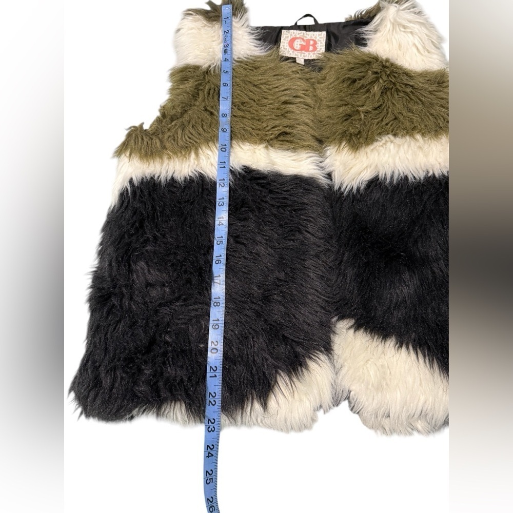 Gianni Bini Women’s Faux Fur Vest Olive, Black, and Cream Sz M - Picture 9 of 9